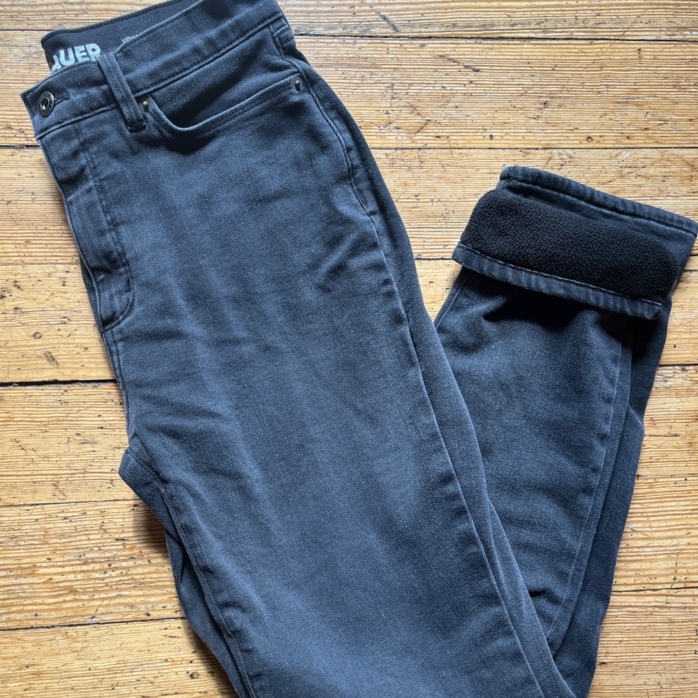 Eddie Bauer High Waisted Revival Jeans with Fleece Lining. Size 4. Black Denim.